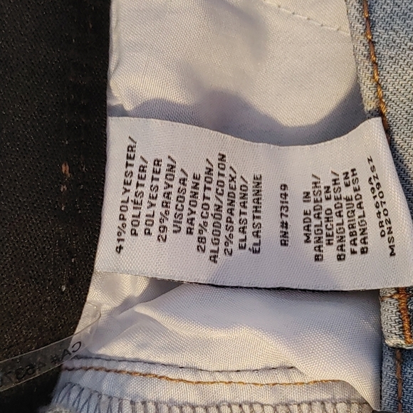 🌻NWT One 5 One Ladies Goddess Fit Bermuda Shorts - Picture 8 of 9